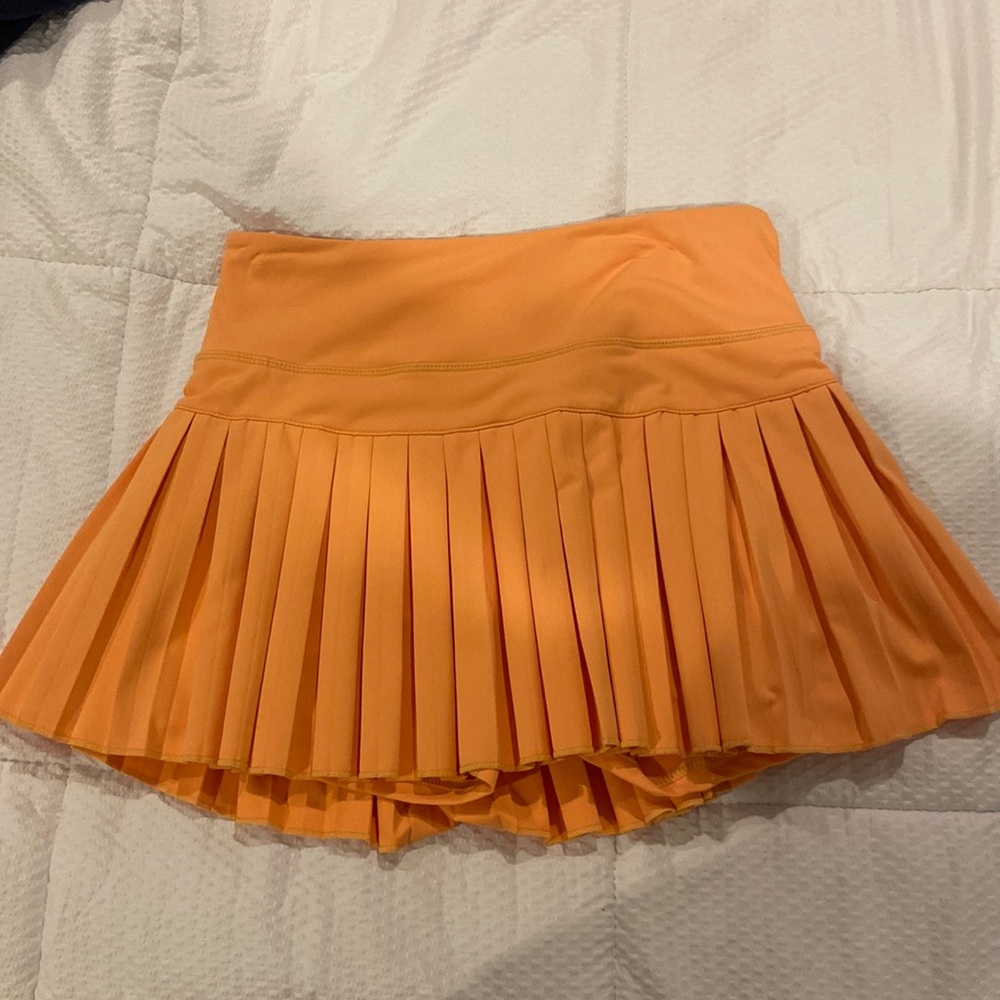 Gold hinge skirt